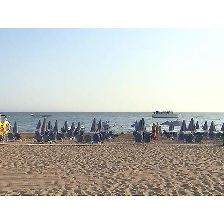 Palm Beach レフキンミ エクステリア 写真